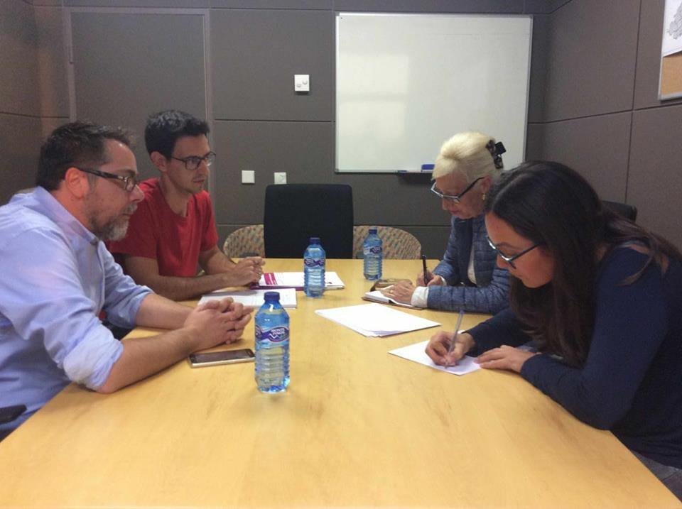 REUNIÓN CON LOS GRUPOS PARLAMENTARIOS PSOE, PODEMOS Y UPL EN LAS CORTES DE CASTILLA Y LEÓN #PORUNALEYDEEDUCACIÓNSOCIAL